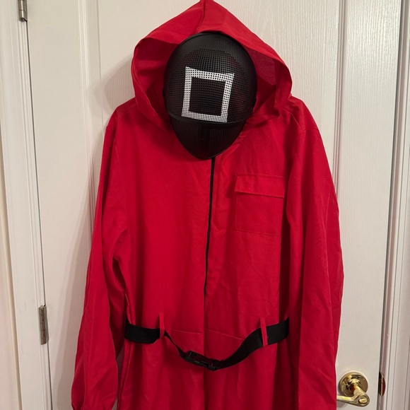 Spirit Halloween Squid Game Costume Guard Adult Size L / XL - Picture 3 of 11